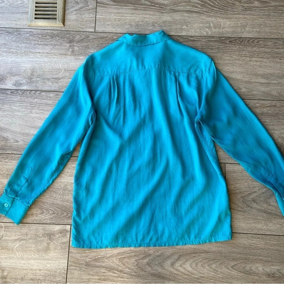 Tommy Bahama Embroidered Chest Pockets Pure  Silk Button Down Shirt - Picture 11 of 13